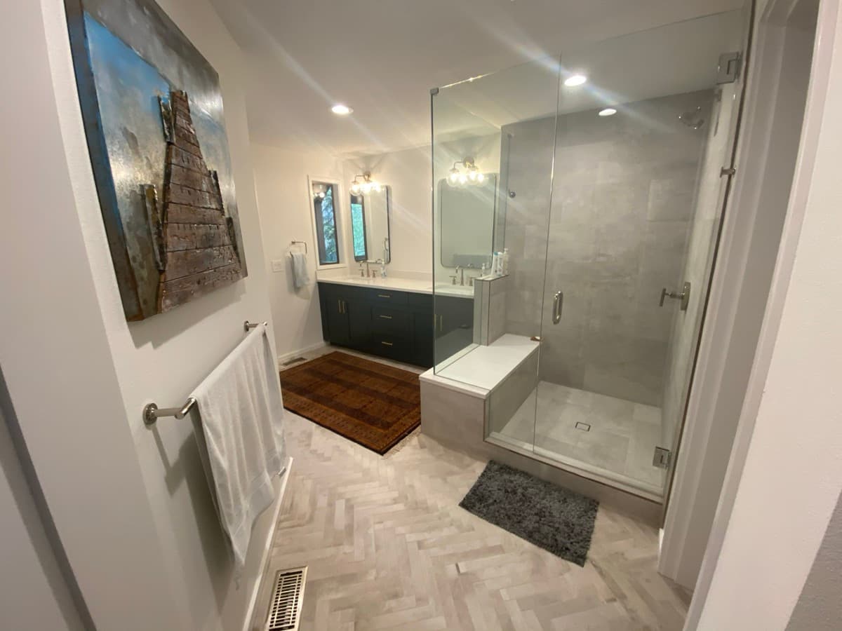 Navy & Herringbone Master Bath